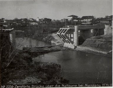 Zerstörte Brücke über die Natisone bei Manzano 27.11.17. (BildID 15612648)