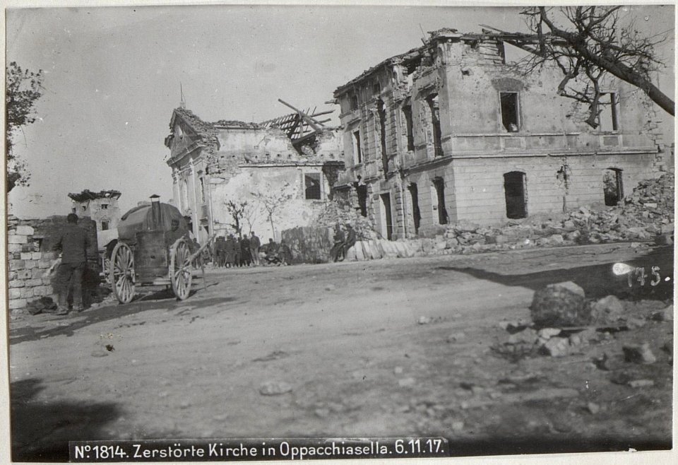 Zerstörte Kirche in Oppacchiasella.6.11.17. (BildID 15609125)