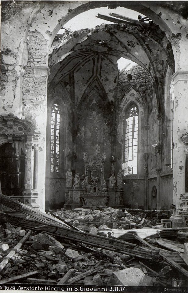 Zerstörte Kirche in S.Giovanni 3.11.17. (BildID 15607830)