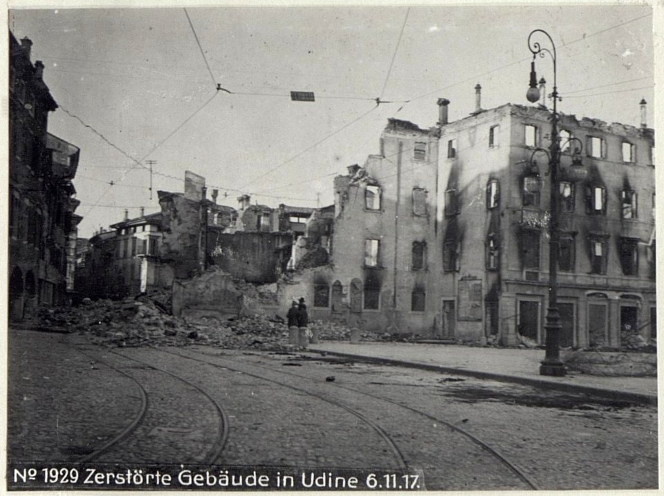 Zerstörte Gebäude in Udine 6.11.17. (BildID 15610330)