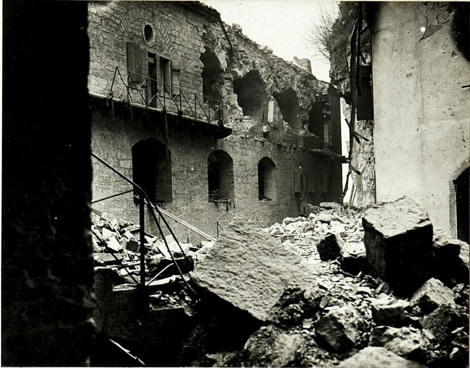 Zerstörungen bei Primolano. (BildID 15417816)