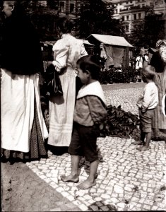 Zille, Heinrich - Charlottenburg – Markt auf dem Friedrich Karl-Platz, Frauen auf dem Markt, Friedrich Karl-Platz (1) (Zeno Fotografie)