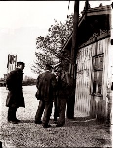 Zille, Heinrich - Berlin – Straßen und Straßenszenen, Arbeiter auf einem Ringbahnhof (Zeno Fotografie)