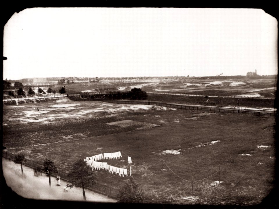 Zille, Heinrich - Familie und Lebensbereich, Blick aus dem Fenster der Charlottenburger Wohnung nach Südwesten (Zeno Fotografie)