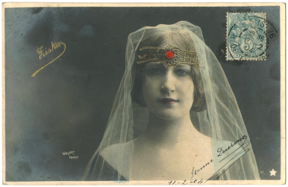 ZISKA Étoile. 621-32. Photo Waléry