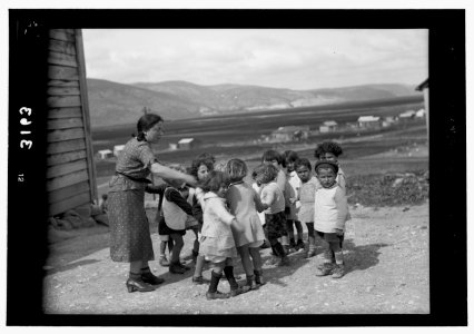 Zionist colonies on Sharon. Ben Shemen, Kindergarten. Children at play LOC matpc.15197