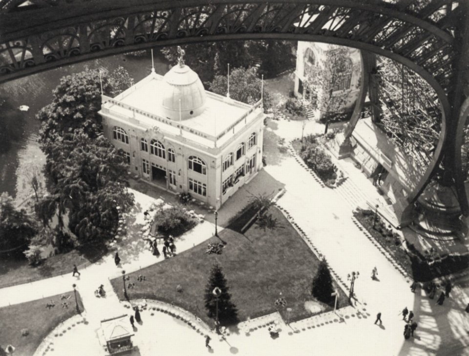 Zola, Francois Emile - Blick aus der Vogelperspektive auf eine Brasserie und einen Pavillon (Zeno Fotografie)
