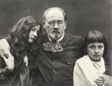 Zola, Francois Emile - Zola mit den Kindern (Zeno Fotografie)