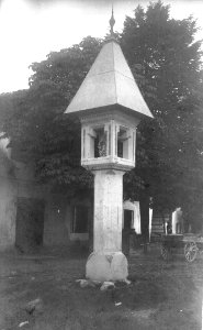 Znamenje v Levcu