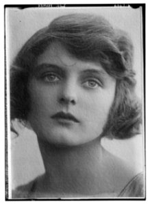 Zoe Palmer LCCN2014716242