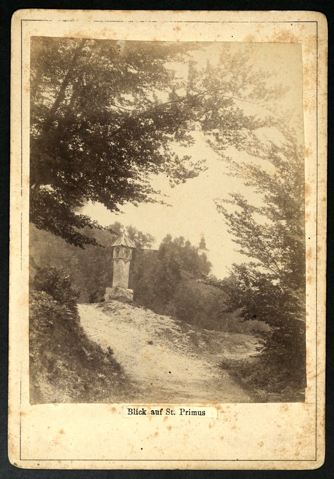 Znamenje ob poti na Sv. Primoža nad Kamnikom