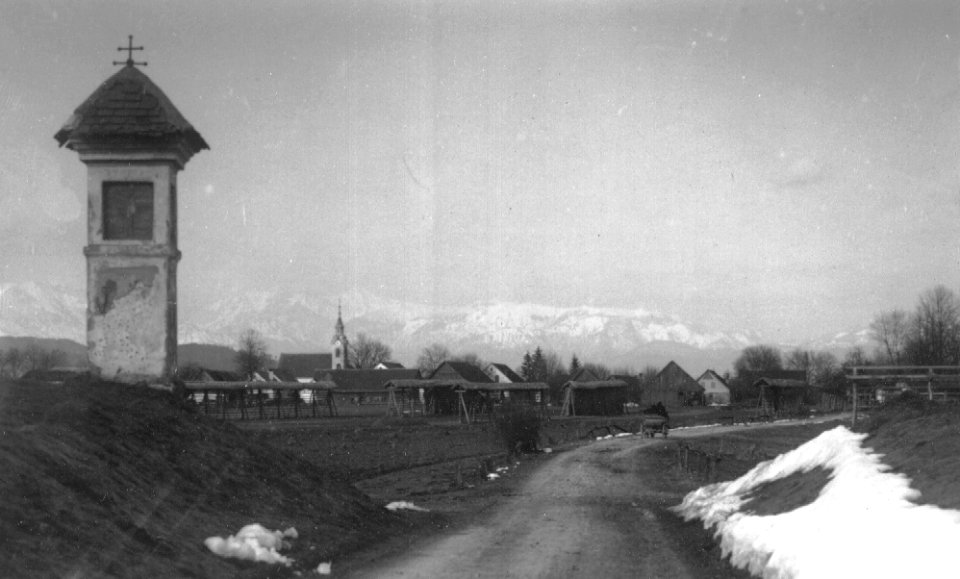 Znamenje v Tomačevem 1927