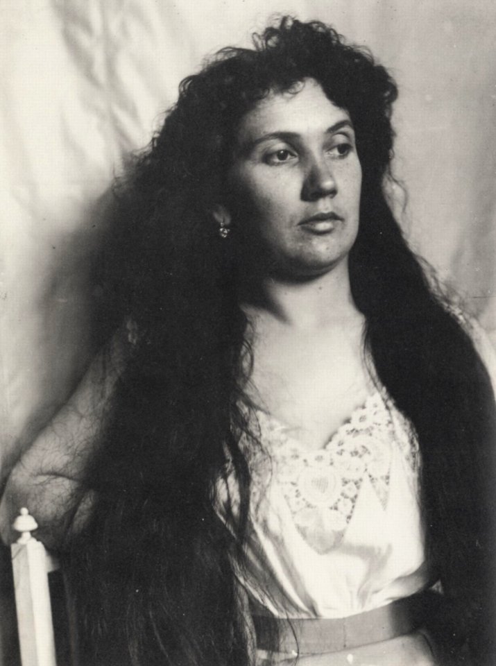 Zola, Francois Emile - Porträtaufnahme von Jeanne (7) (Zeno Fotografie)