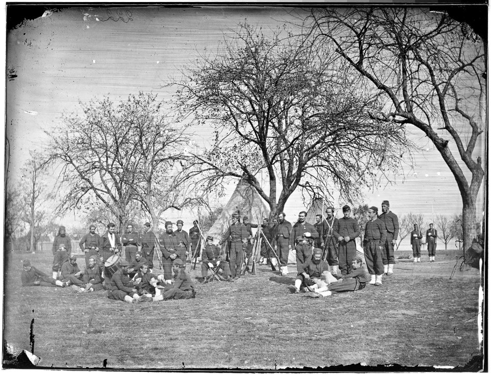 Zouave Company at quarters (4166057679)