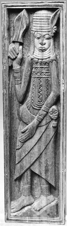 15th or 16th century Benin king - NARA - 558985