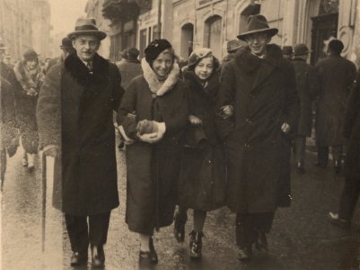 Zygmunt, Irena, Wanda i Adam Vetulani w Krakowie