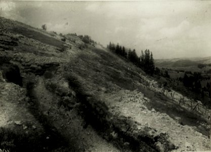 Zwinin. Nordhang, Schützengräben der Eroberer