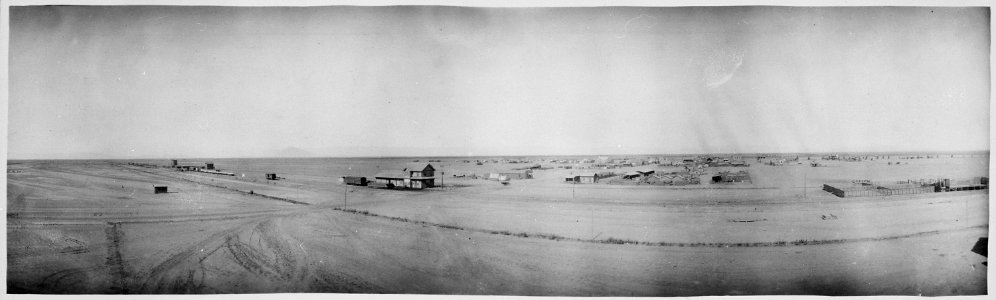 City of Imperial, from ice plant water tank, July 9, 1904. Panoramic view - NARA - 516433