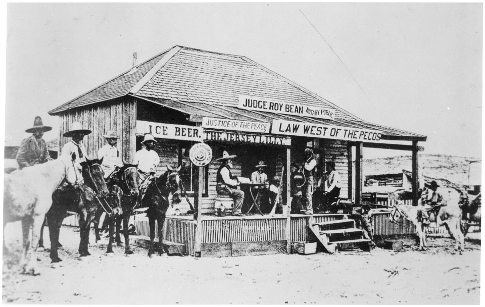 Judge Roy Bean, the `Law West of the Pecos,' holding court at the old town of Langtry, Texas in 1900, trying a horse th - NARA - 530985