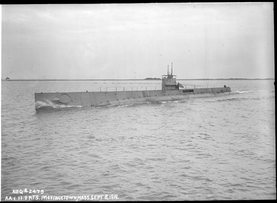 AA1 (SS52), renamed T1. Port bow, underway, 09-08-1919 - NARA - 512948