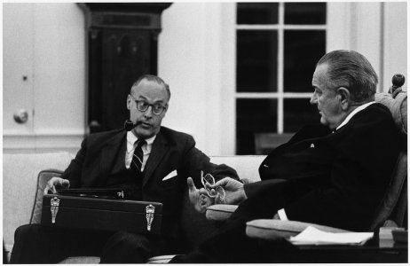 Advisors, Robert Komer and President Lyndon B. Johnson - NARA - 192537