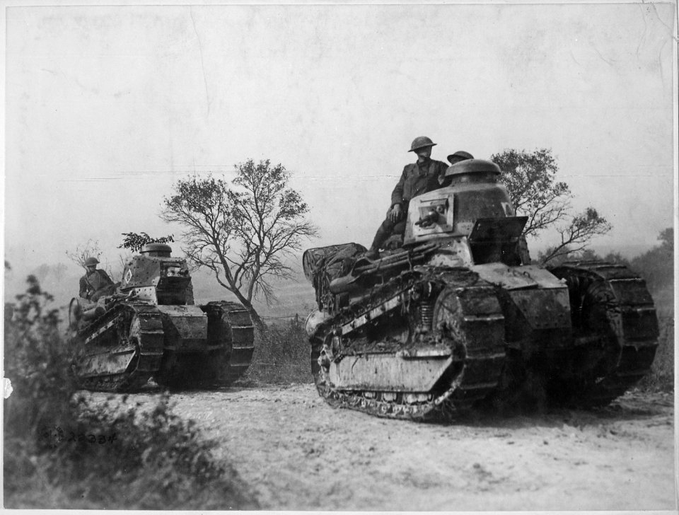 American troops going forward to the battle line in the Forest of Argonne. France, September 26, 1918. - NARA - 530748