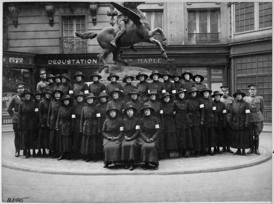 American telephone girls on arrival for hello duty in France. They all can speak both English and French., 03-1918 - NARA - 530718