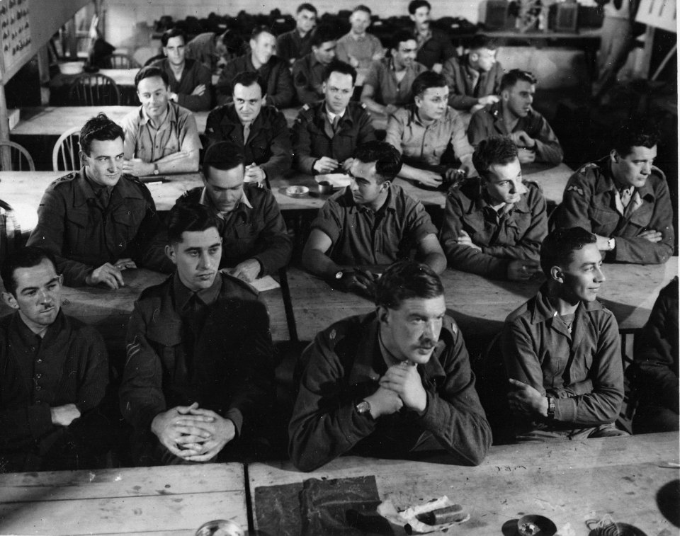 Audience in demolition class Milton Hall, Northants, circa 1944, 1943 - 1944 - NARA - 540063