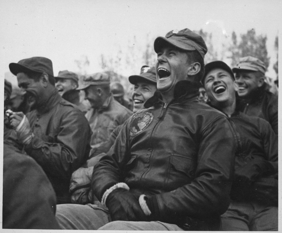 Audience reaction to the Bob Hope show at Seoul, Korea. - NARA - 531383