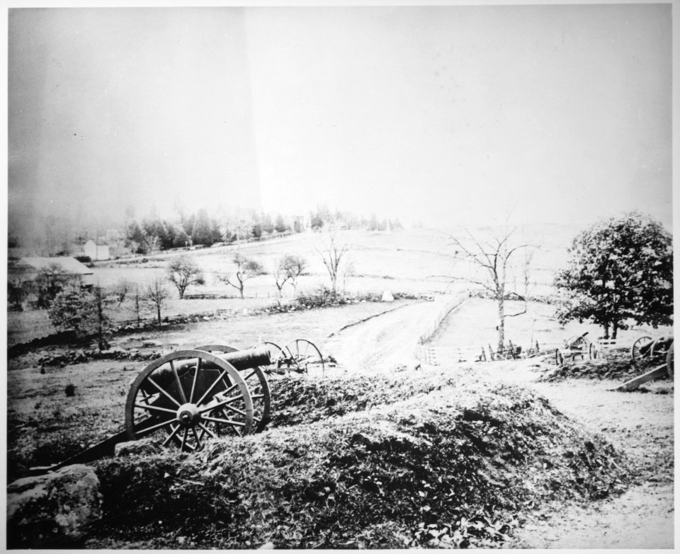 Barlows' Knoll after first day's battle, Gettysburg, Pennsylvania, northwest of town. July 1, 1863., ca. 1960 - ca. 1997 - NARA - 559321