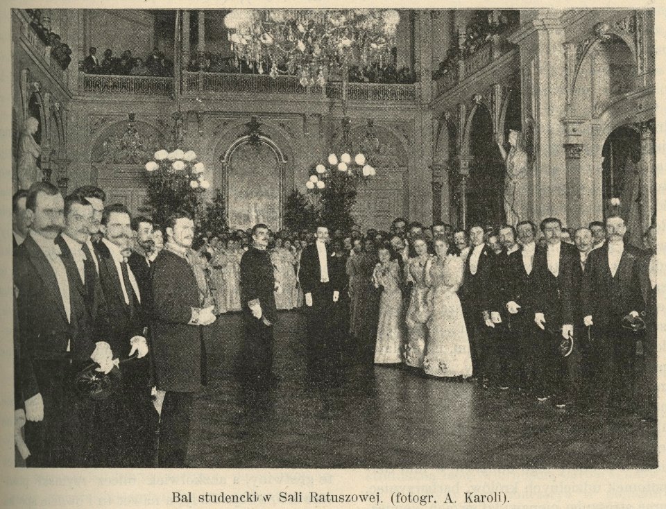 Bal studencki w sali Ratuszowej (61380)