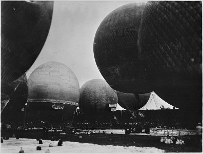 Balloons preparing to take off at the National Balloon Race, Milwaukee, Wisconsin. - NARA - 518862