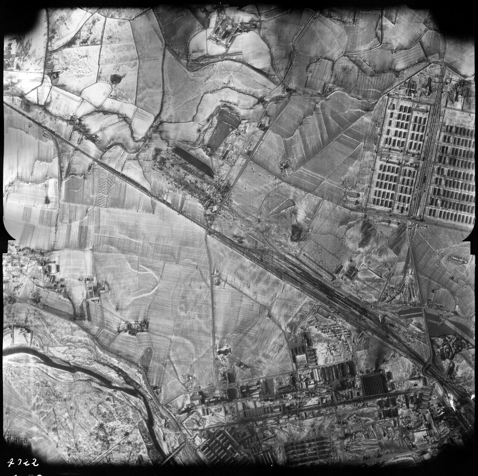 Auschwitz-Birkenau Extermination Complex - NARA - 306033