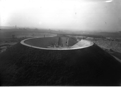 Badania archeologiczne Kopca Krakusa w Krakowie (1-N-1027a-2)