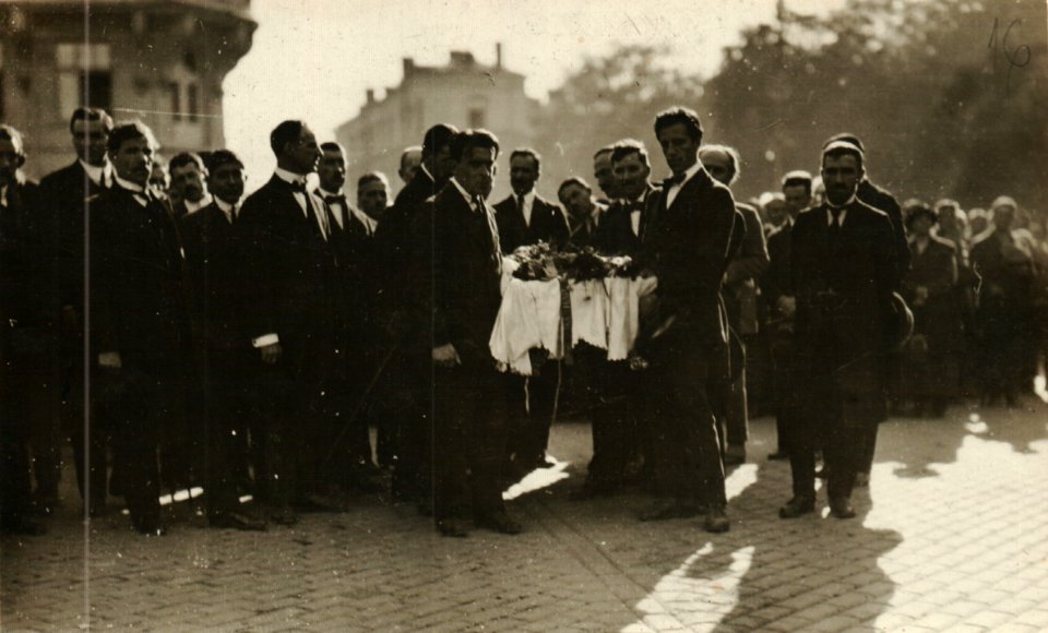 BASA-1433K-1-160-16-The funeral of Ivan Vazov