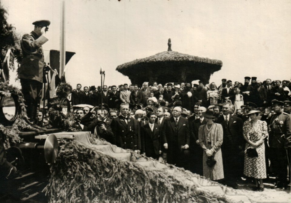 BASA-3K-15-181-40-Burgas-Pomorie railway line (cropped)