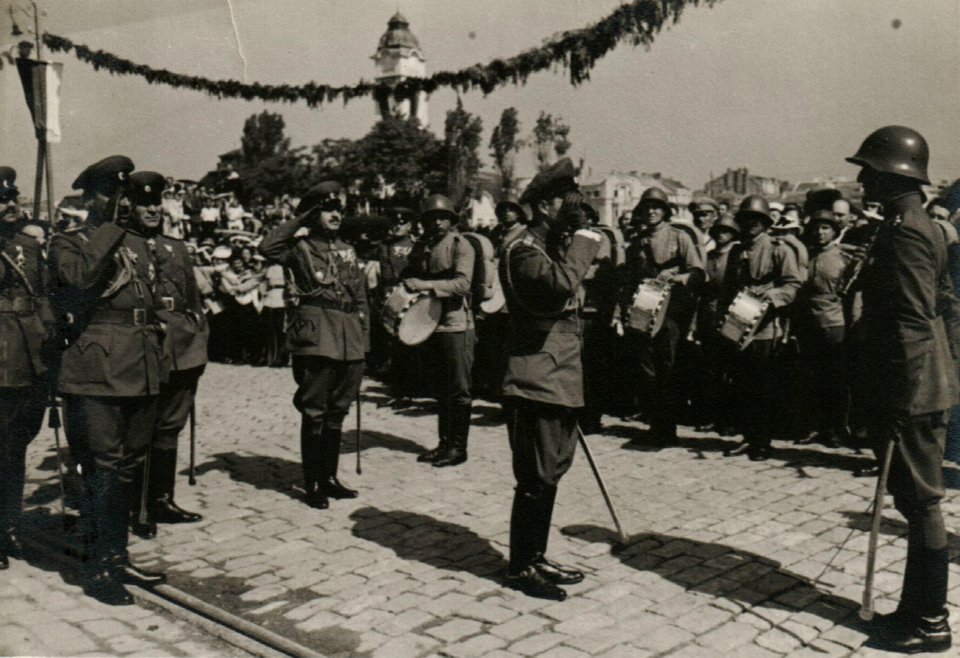 BASA-3K-15-181-7-Burgas-Pomorie railway line (cropped)