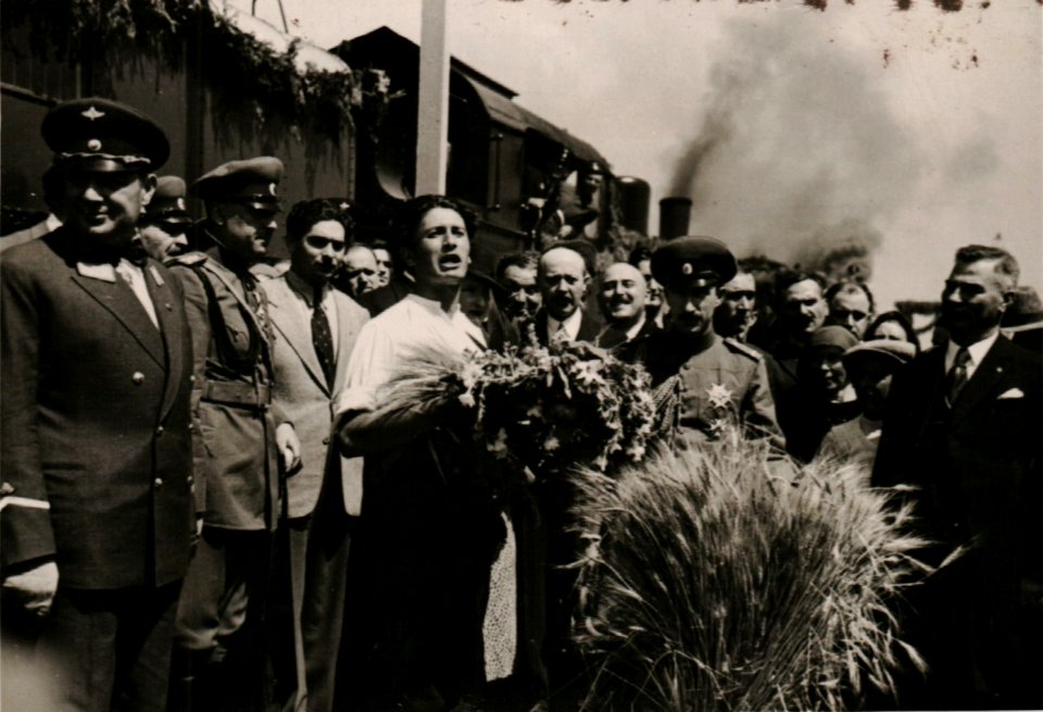BASA-3K-15-181-28-Burgas-Pomorie railway line (cropped)