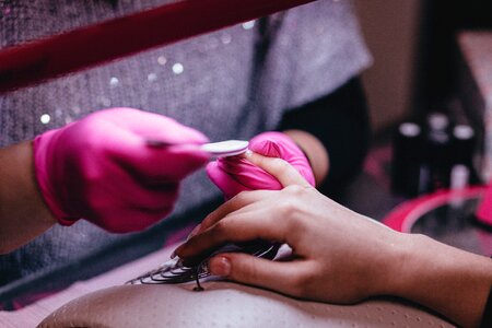 Cuticle clean salon
