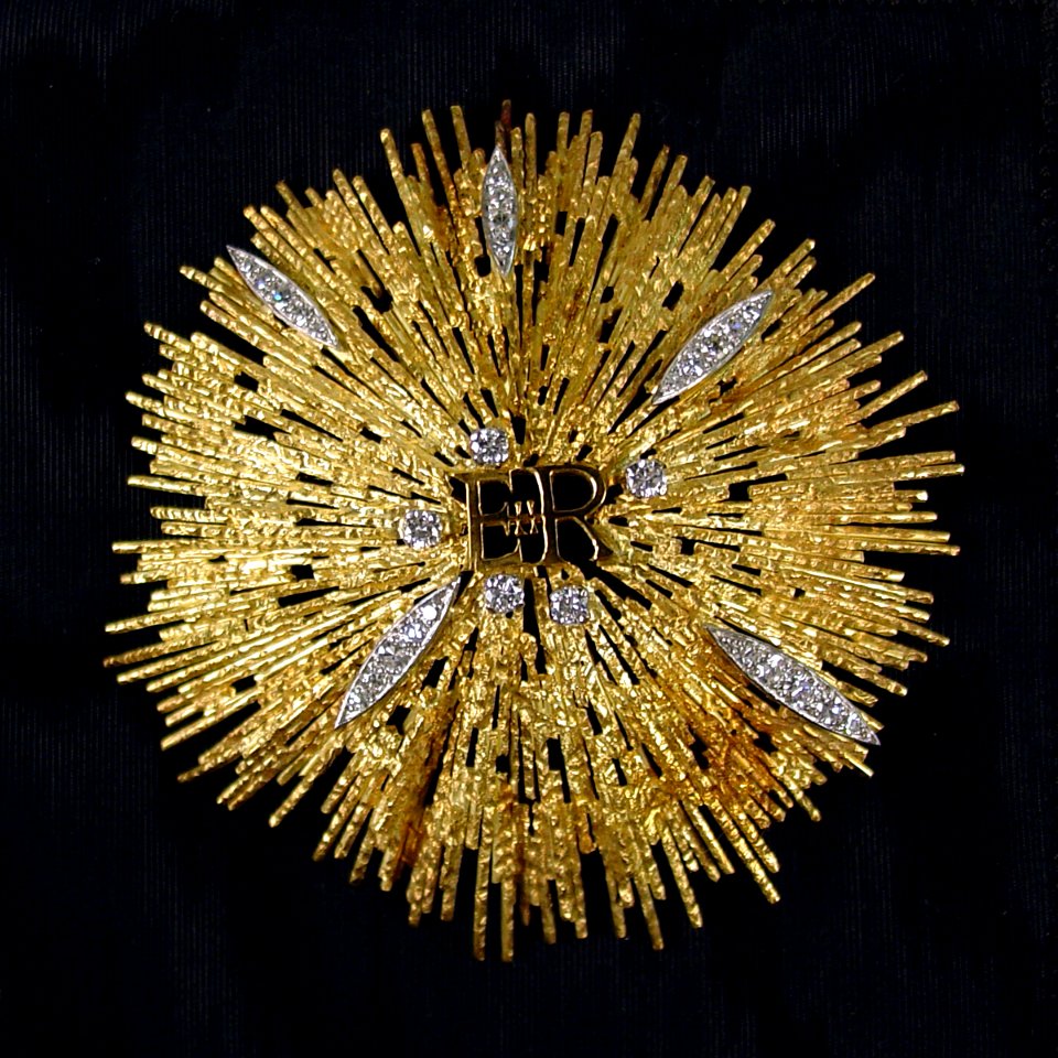 Betty Ford's gold brooch