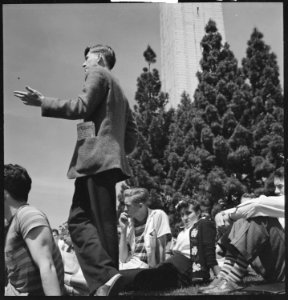 Berkeley, California. University of California Lawn Forum. Questions from the audience during the University of... - NARA - 532096