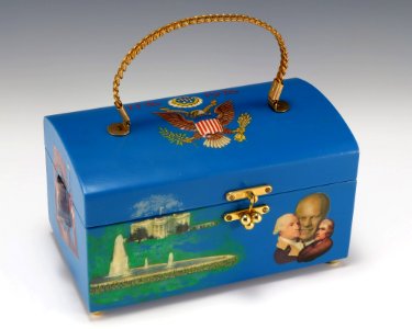 Bicentennial Box