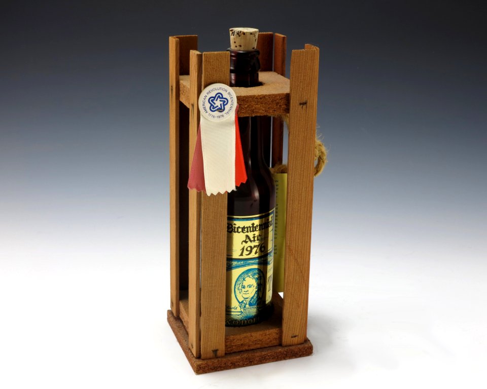 Bicentennial Bottle