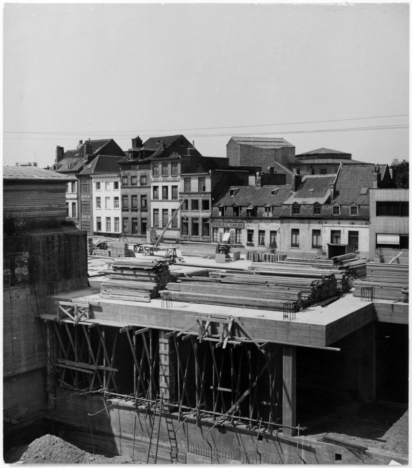 Belgium. One end of the main ventilation tunnels which will keep the air in the underground portions of the Junction... - NARA - 541659