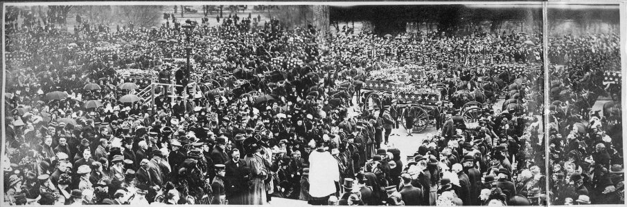 Burial services of sailors recovered from the Battleship Maine, held at the south end of the State, War, and Navy Depart - NARA - 513477 photo