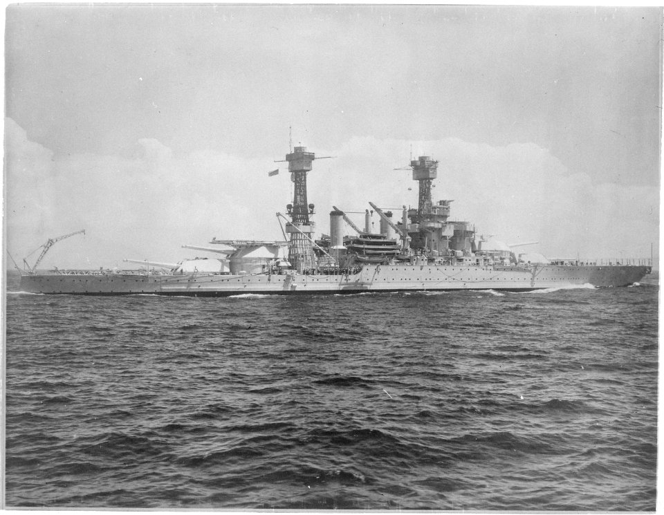 California (BB44). Aerial, starboard bow, passing under Golden Gate Bridge, 10-11-1936 - NARA - 520585