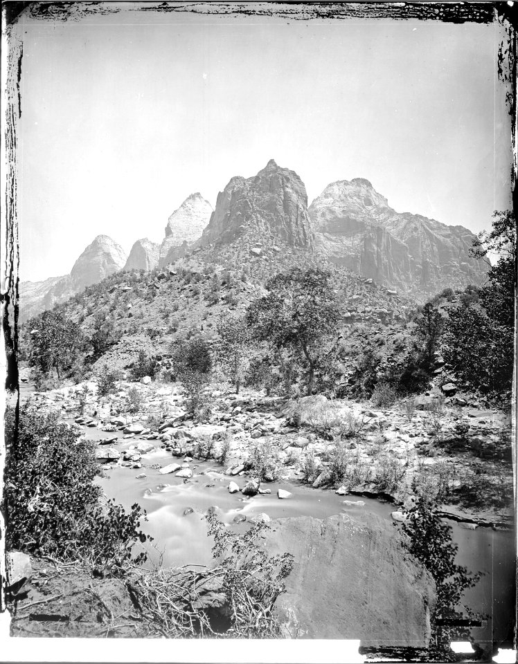 Castle Domes, Peaks from Sun Mountain to East Temple, Zion National Park. Old No. 93. R.T. Evans. - NARA - 517749