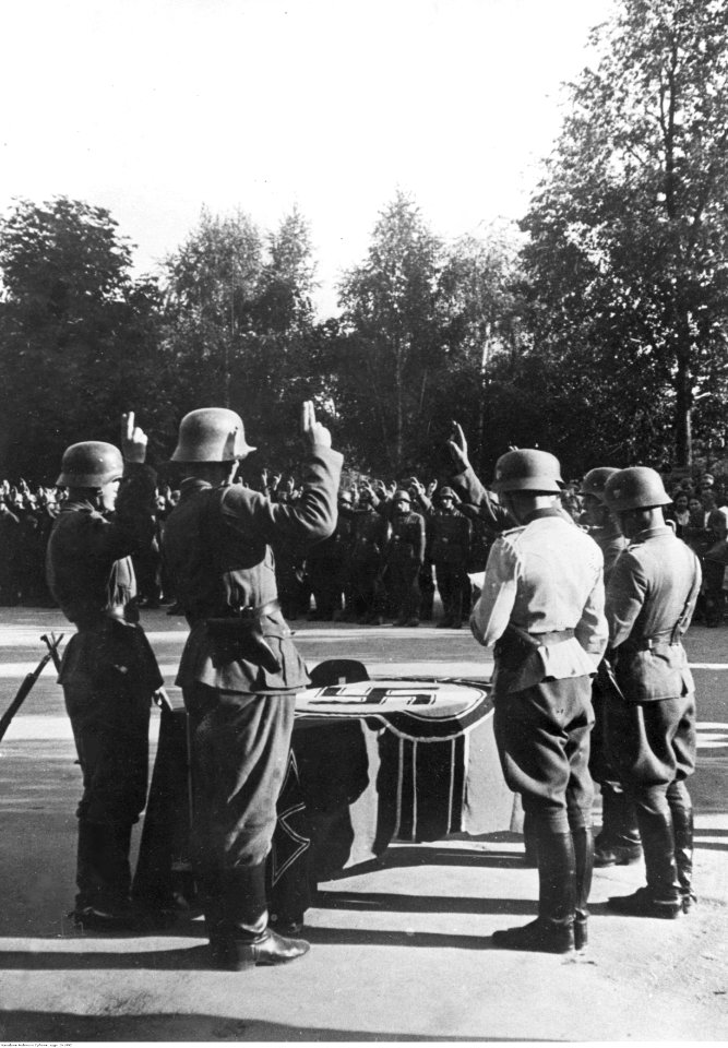 Charków. Zaprzysiężenie pododdziału ukraińskich ochotników (2-1992)