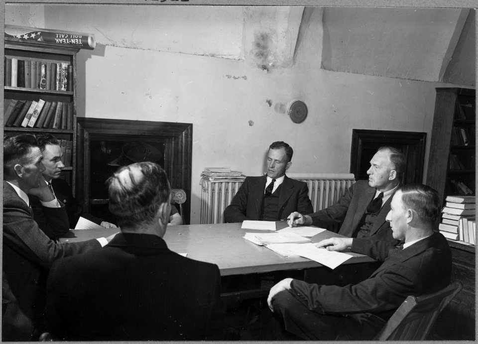 Charles County, Maryland. Charles County Planning Committee meets at LaPlata to discuss farm labor s . . . - NARA - 521554