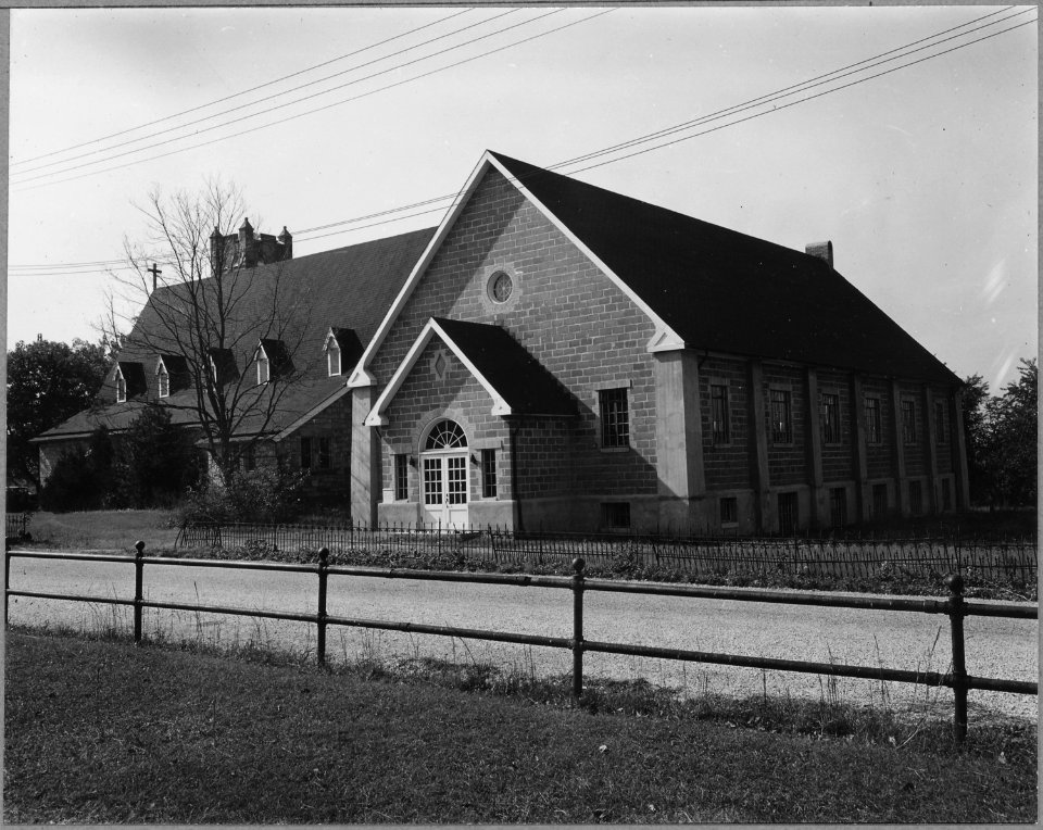 Charles County, Maryland. The Episcopal church parish hall, which was erected in 1939 on the rear of . . . - NARA - 521541